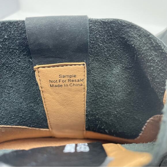 Vionic | Gray Booties Weather Resistant Boots Heels New 6.5 - Picture 6 of 9